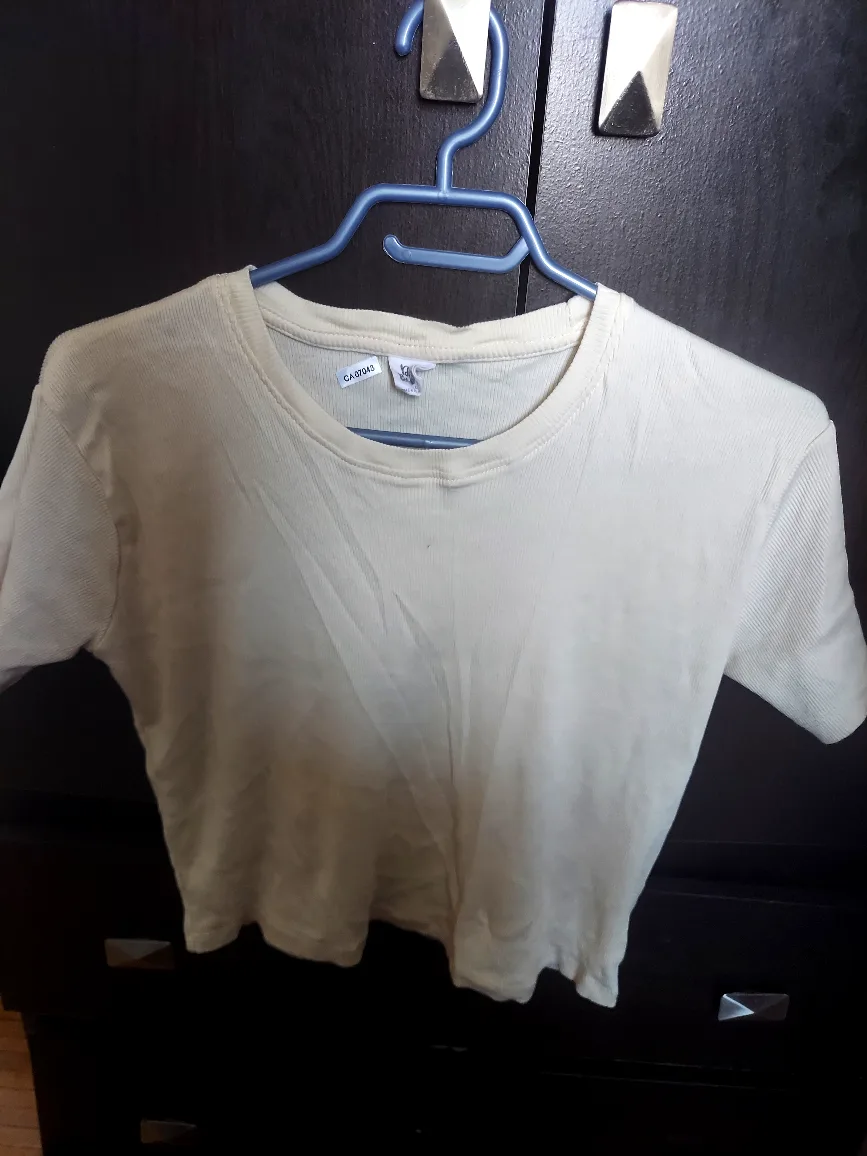 Ribbed T-Shirt - Size M thumbnail