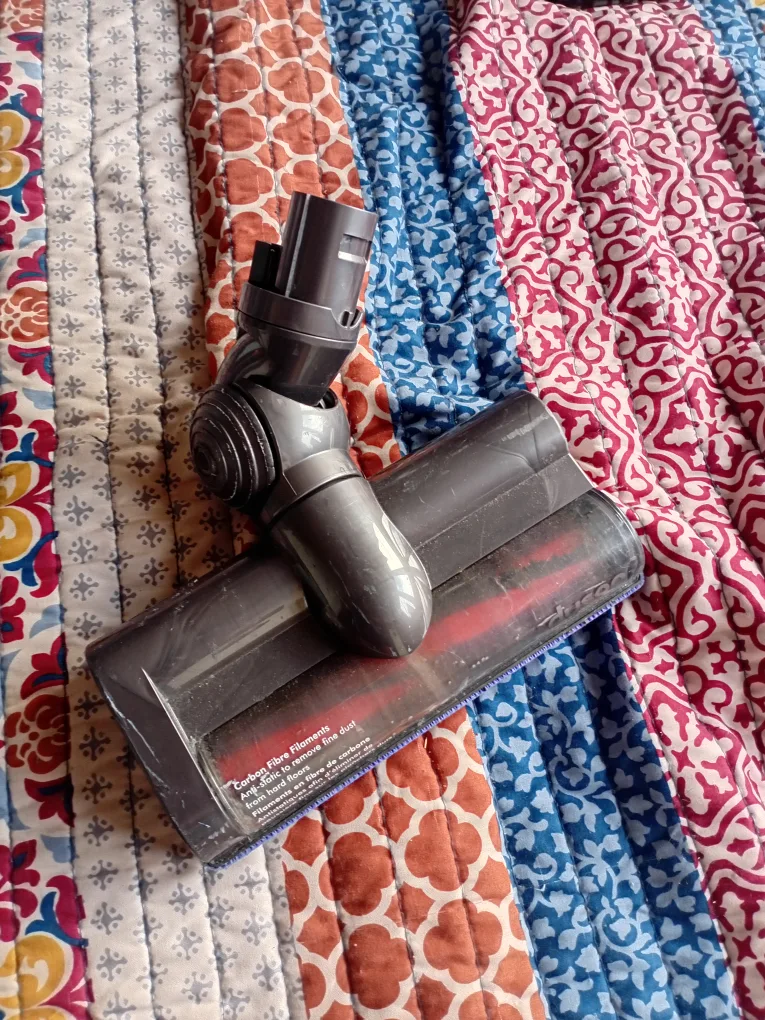 Dyson Carbon Fibre Filament Vacuum Head thumbnail