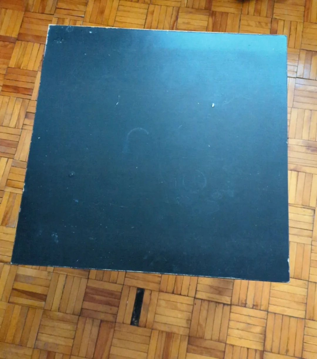 Black Side Table image indicator(2)