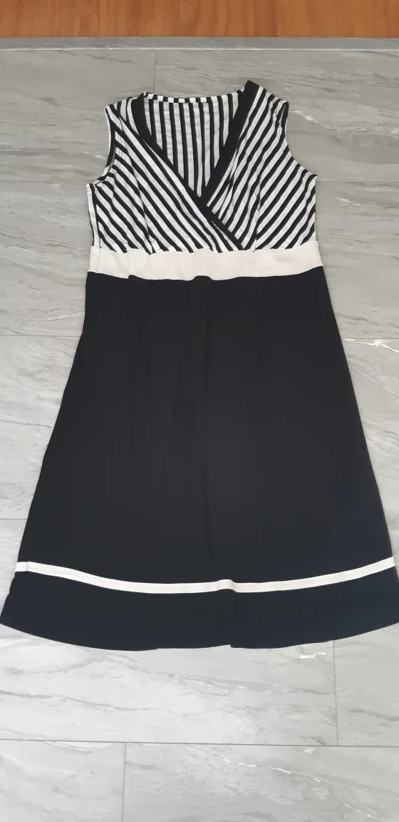 6pc. lot of woman's clothing size S/M image indicator(2)