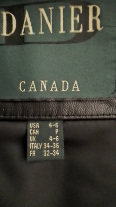 Danier Canada Black Leather Jacket Size 4-6 image indicator(3)