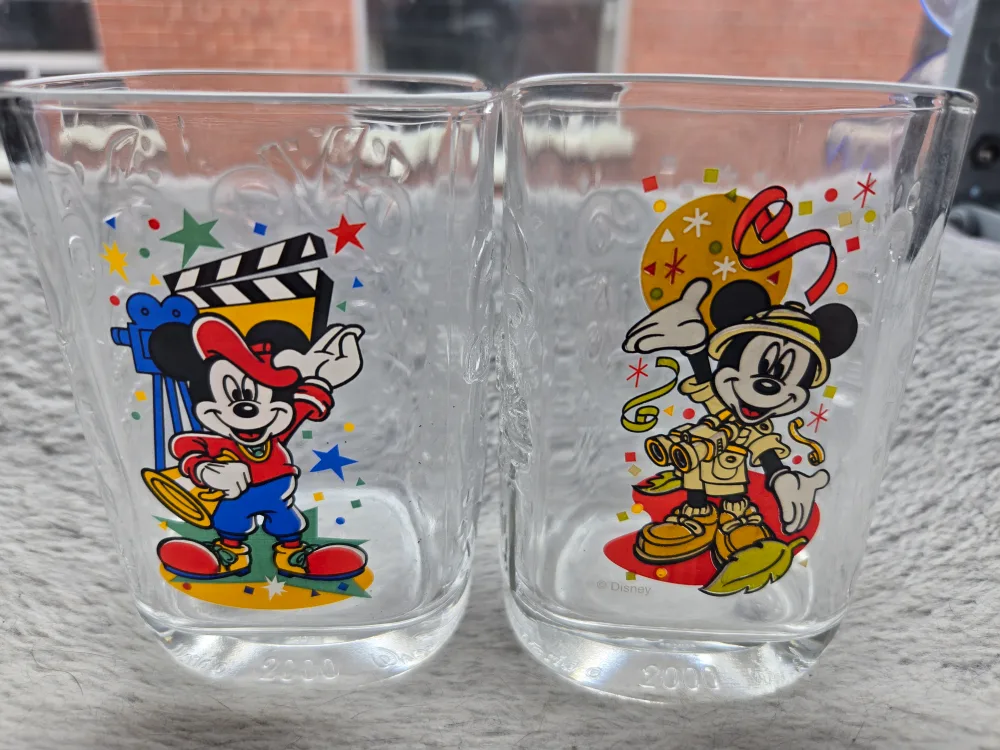 Mickey Mouse Disney 2000 Mugs thumbnail