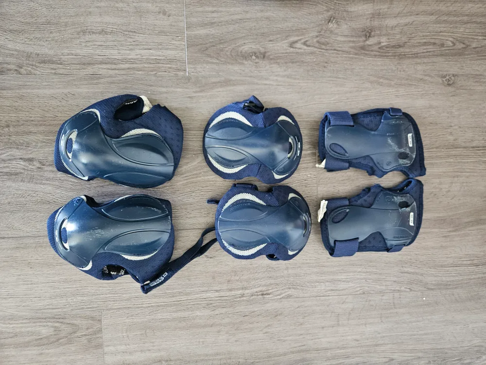 Salomon Knee Pads 3 Piece Set Size L image indicator(4)