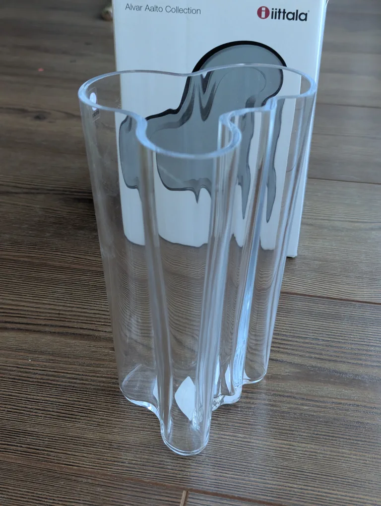 Iittala Alvar Aalto Vase 201 mm, Clear thumbnail