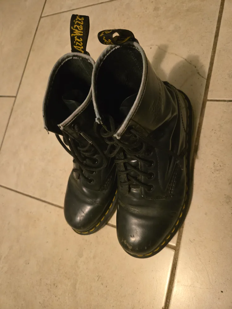 Classic Dr. Martens Navy Blue Leather Boots image indicator(2)