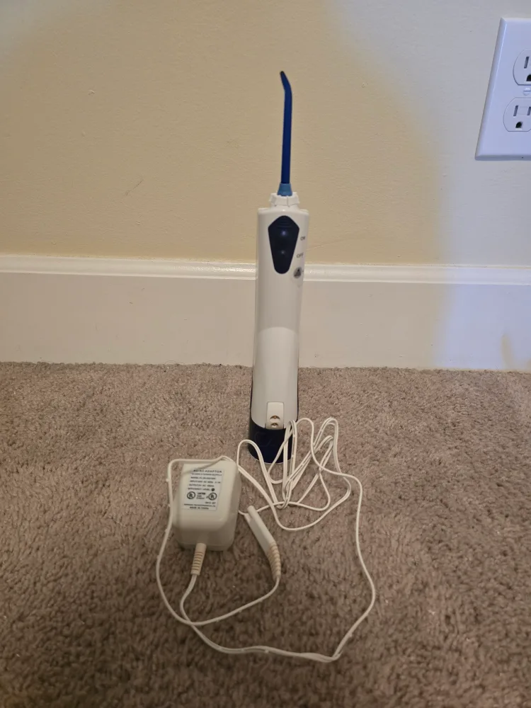 Cordless Water Flosser thumbnail