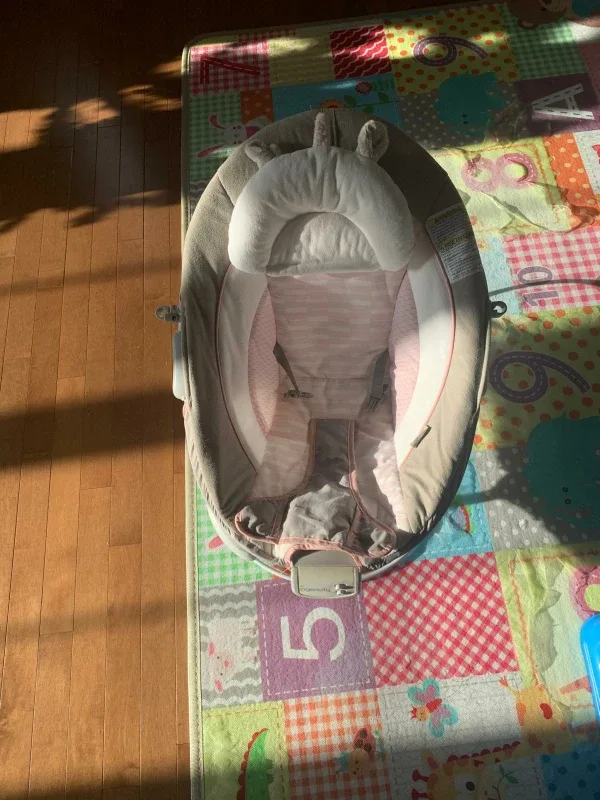 Ingenuity Cradle Bouncer - Flora the Unicorn image indicator(2)