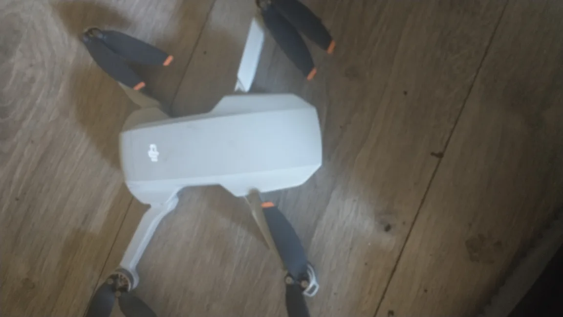 DJI Mini 2 Drone - Excellent Condition thumbnail