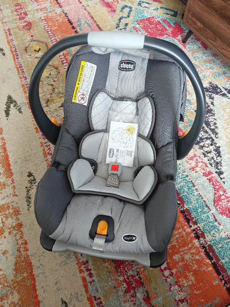 Chicco KeyFit 30 Infant Car Seat thumbnail