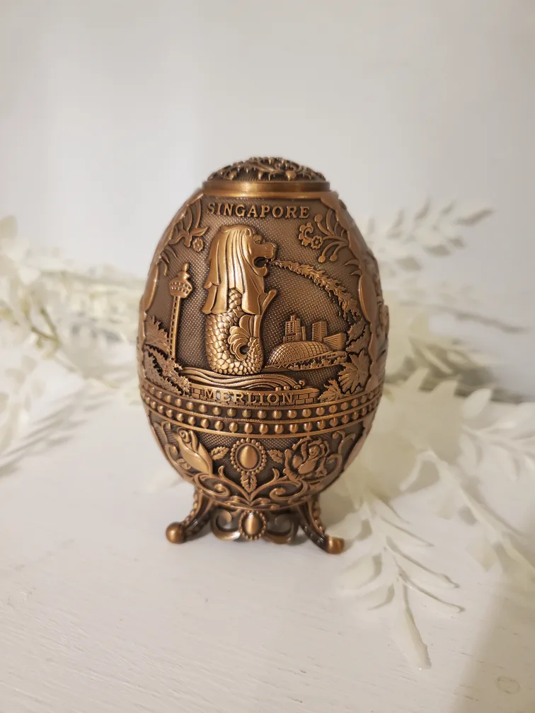 Singapore Landmark Egg Trinket Box thumbnail