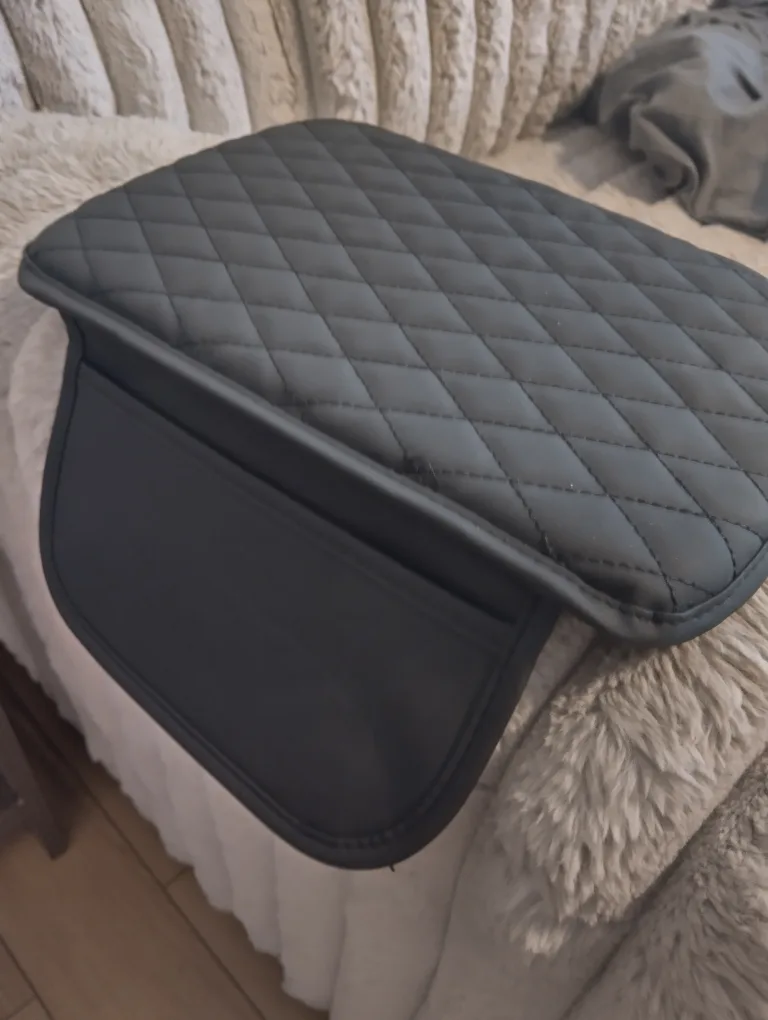 Black Car Seat Gap Organizer thumbnail