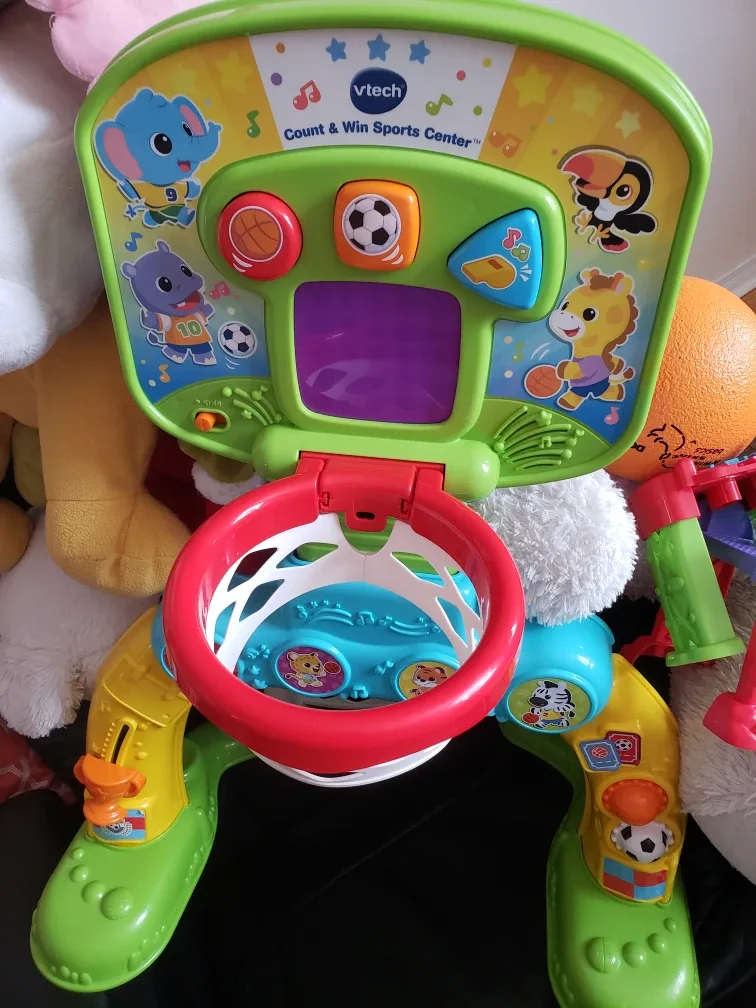 VTech Count & Win Sports Center thumbnail