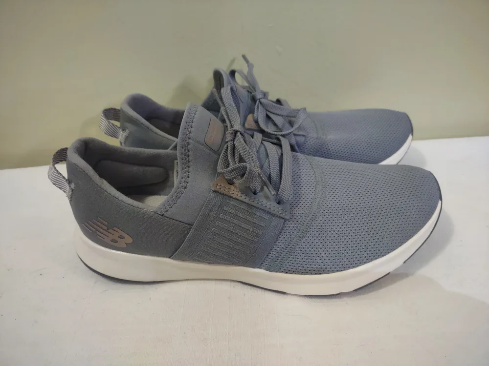 New Balance WXNRGLG3 Women's Running Shoes - Size 8 thumbnail