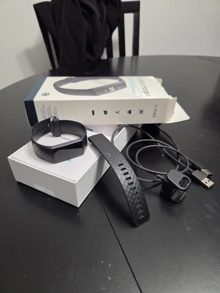 Fitbit Charge 3 thumbnail