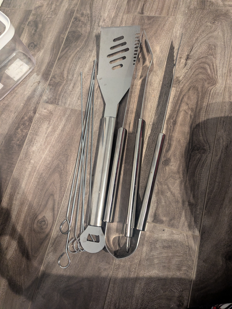BBQ Tool Set - Spatula, Tongs, Skewers