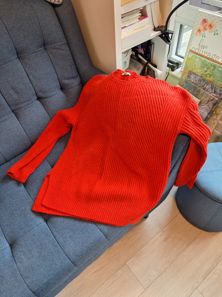 GAP Orange/Red Knit Sweater - Size L thumbnail