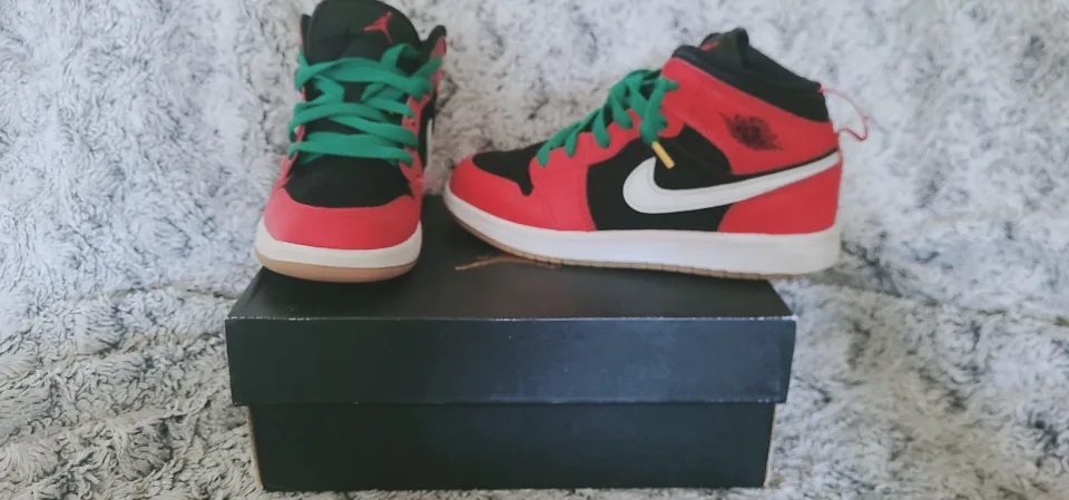 Jordan 1 Mid SE (PS) Toddler Shoes - Size 1Y image indicator(2)