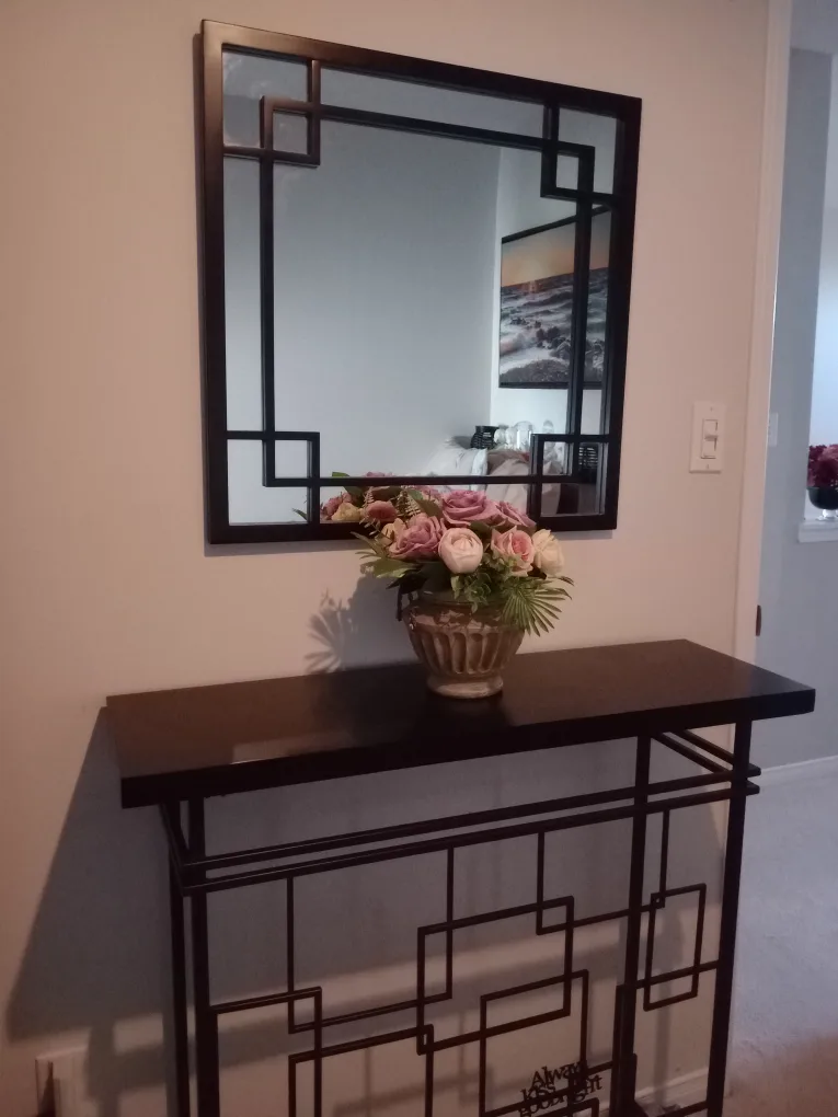 Artificial Rose Flower Arrangement thumbnail