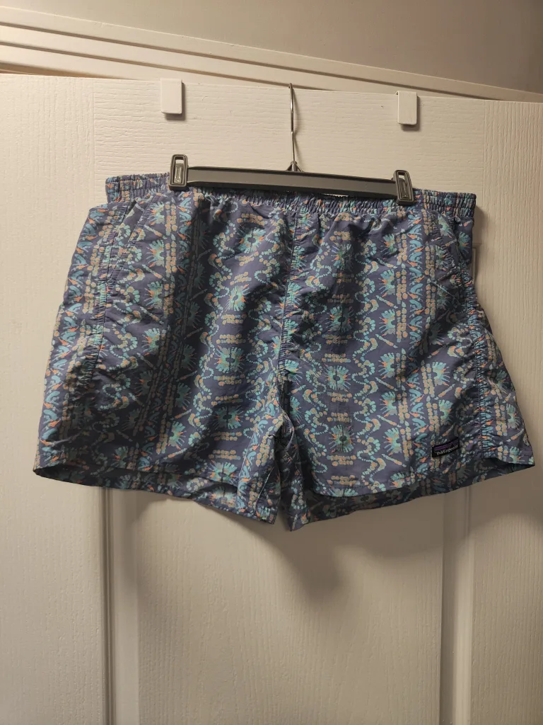 Patagonia XL Baggies Shorts - Recycled Fishing Nets thumbnail