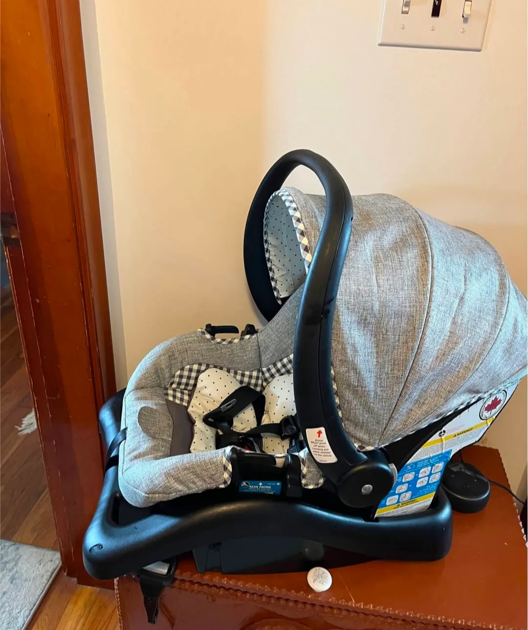 Safety 1st Infant Car Seat - Grey image indicator(2)