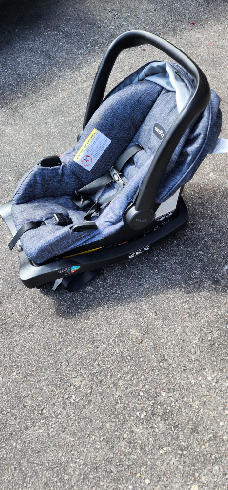 Evenflo Infant Car Seat - photo 2