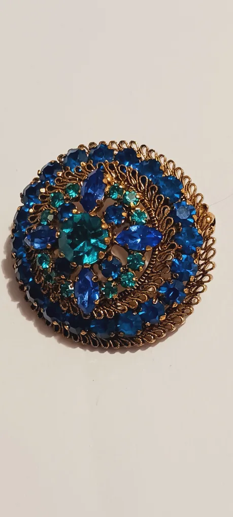 Absolutely Gorgeous Austrian Cobalt Blue Crystal Brooch thumbnail