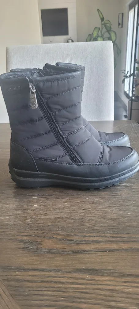 Thinsulate Black Winter Boots size 8 image indicator(3)