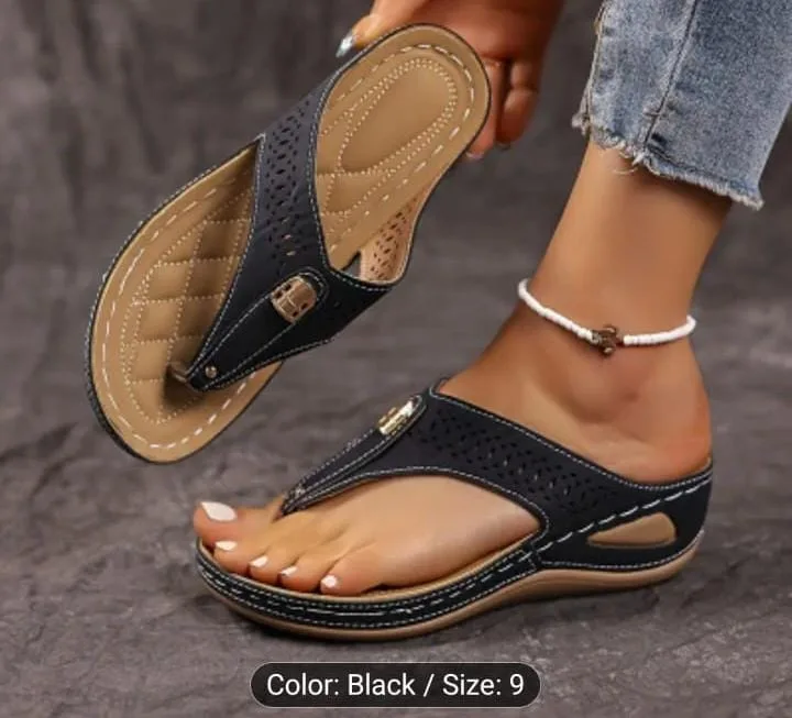Black Thong Sandals - Size 9 (US) thumbnail