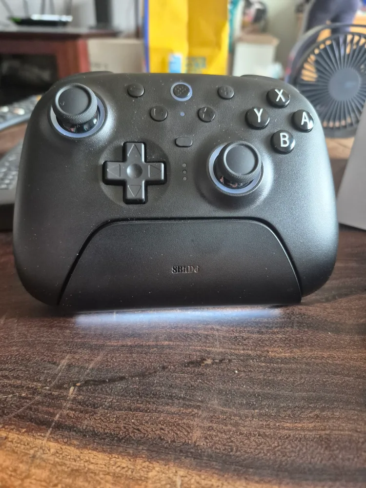 8BitDo Ultimate 2 Bluetooth Controller - Like New! thumbnail