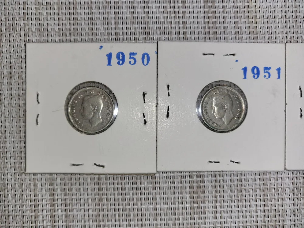 Vintage Canadian 10 Cent Coins (1950-1954) thumbnail
