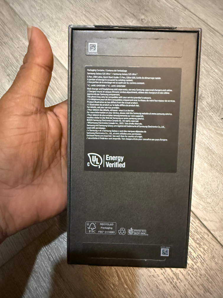 Samsung Galaxy S25 Ultra - Like New! - photo 2