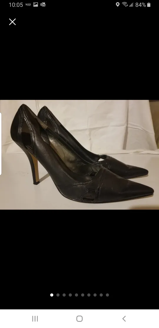 Assorted Women's Heels image indicator(3)