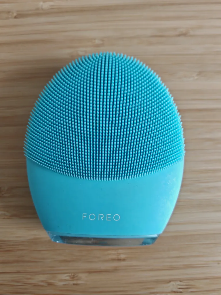 FOREO LUNA 3 Facial Cleansing Brush thumbnail