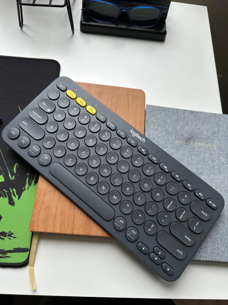 Logitech K380 Multi-Device Bluetooth Keyboard - Grey thumbnail