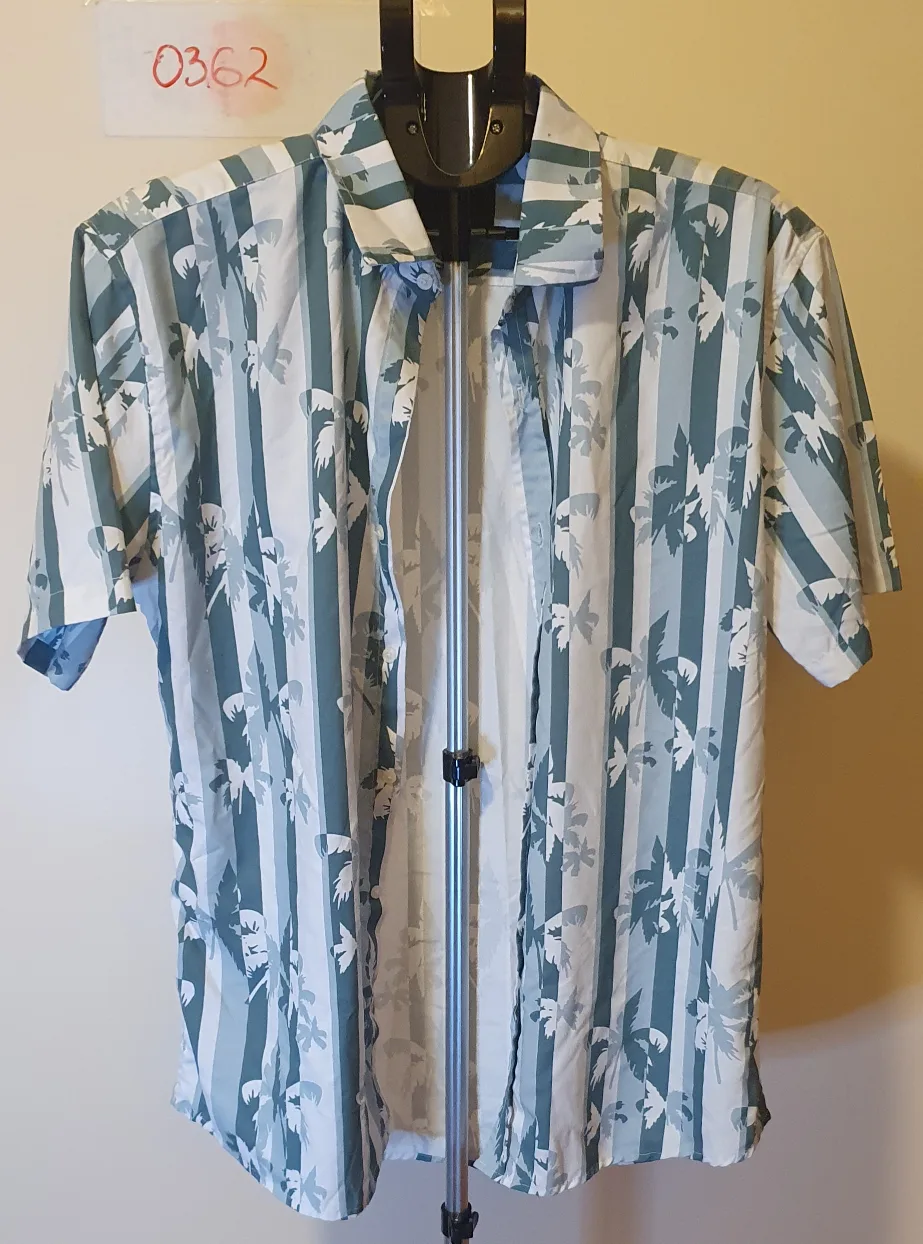 Triumph Tragedy Set - Shirt & Shorts, Size L (0362) image indicator(4)