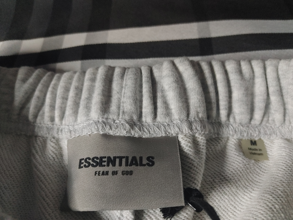Essentials Fear of God Shorts - Size M - photo 3