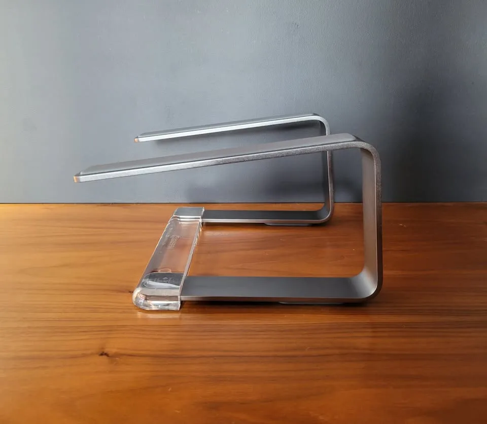 Griffin Elevator Aluminum Macbook / Laptop Stand image indicator(5)