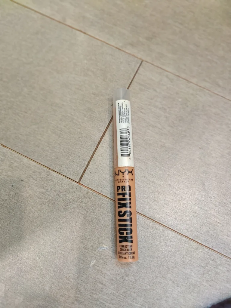 NYX Professional Makeup Pro Fix Stick Corrector image indicator(3)