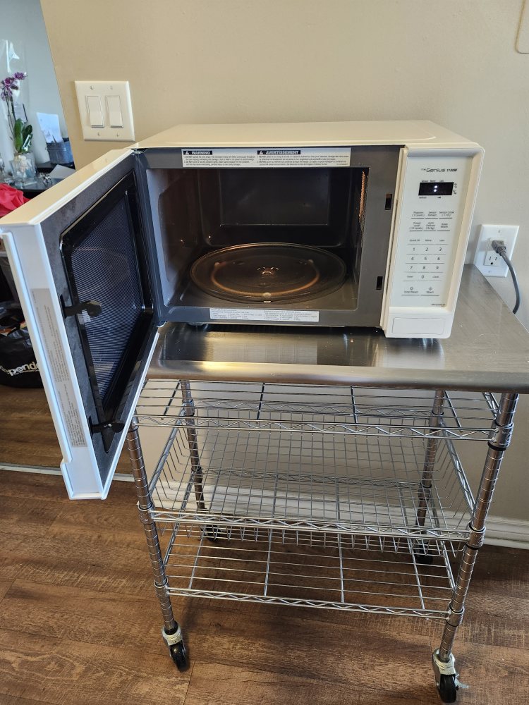 Panasonic Genius 1100W Microwave