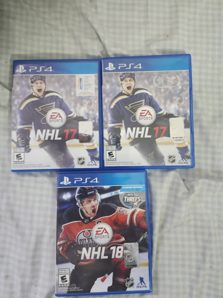 NHL 17 & NHL 18 PS4 Games thumbnail