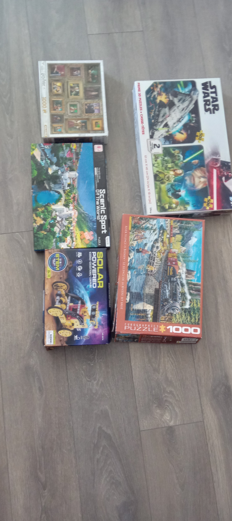 Assorted 1000 Piece Puzzles and other Puzzles