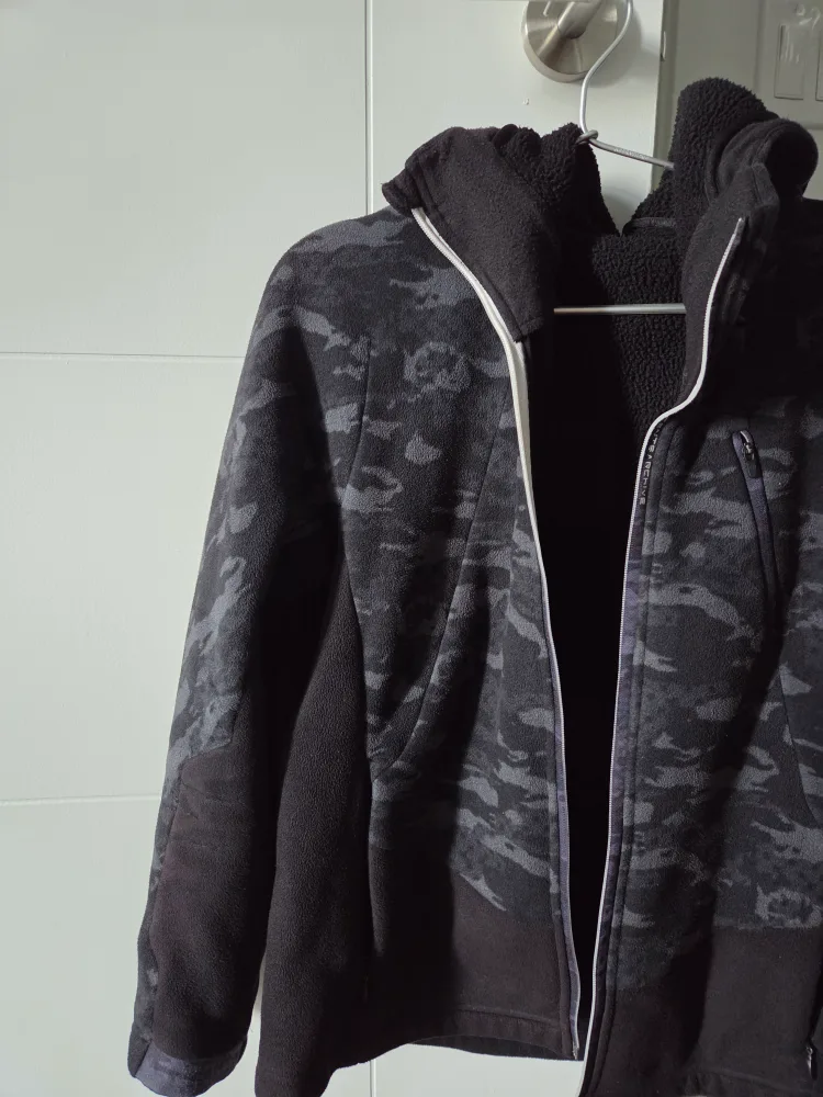 Descente Fleece Camo Hoodie thumbnail