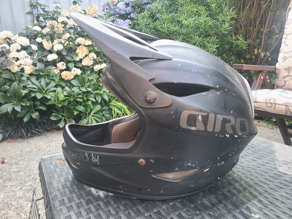 Free Men's XL DH full face bike helmet