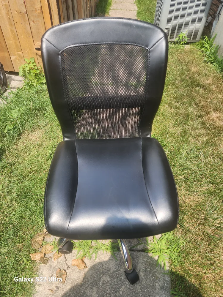 Black Office Chair thumbnail