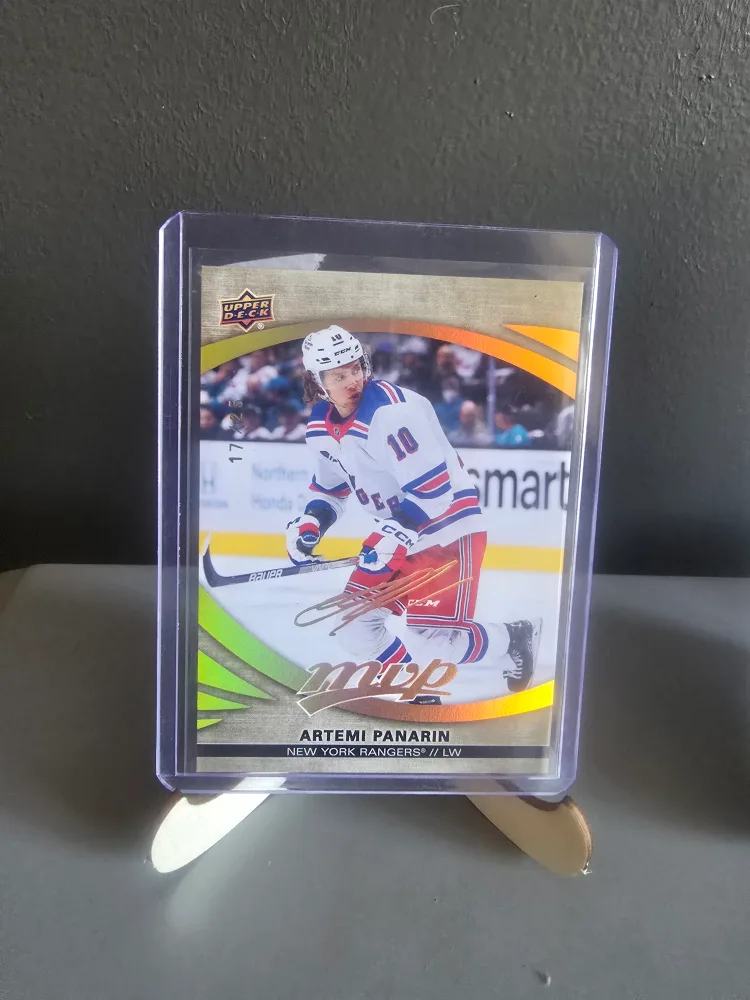 23-24 MVP Artemi Panarin Golf Script #/25 thumbnail