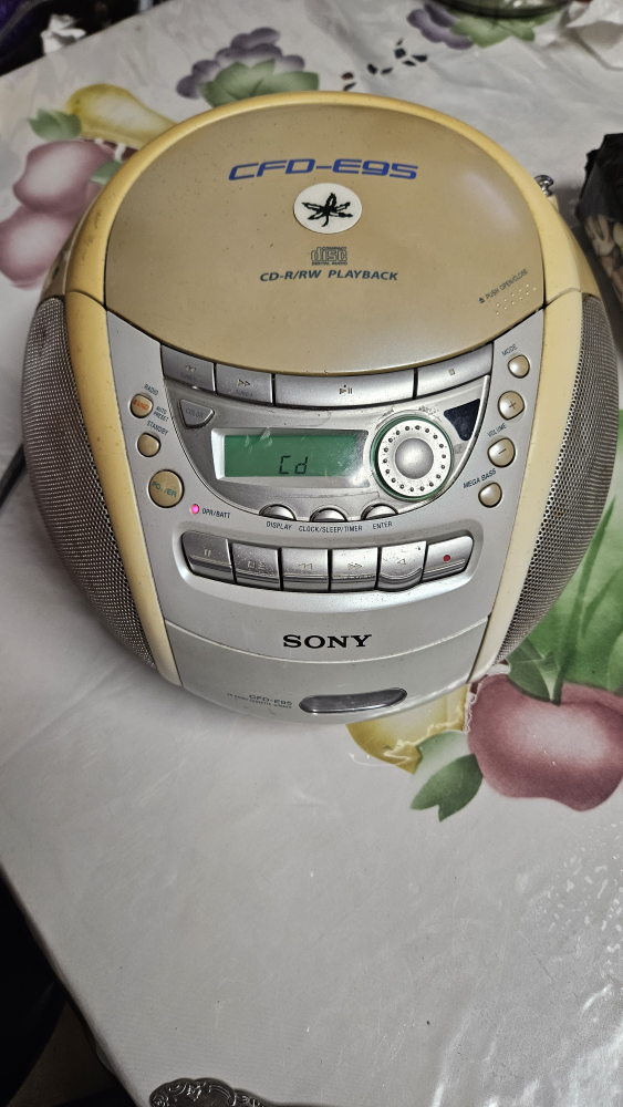 Sony CFD-E95 CD Radio Cassette Player