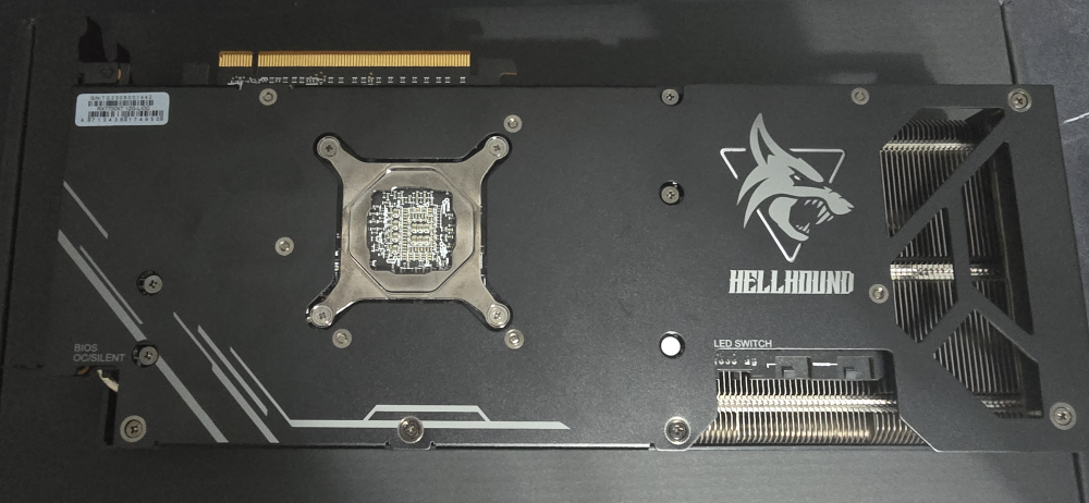 AMD Radeon 7700XT 12GB GDDR6 - photo 5