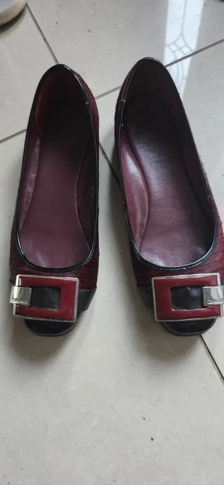 Calvin Klein Ballet Flats - Size 7 thumbnail