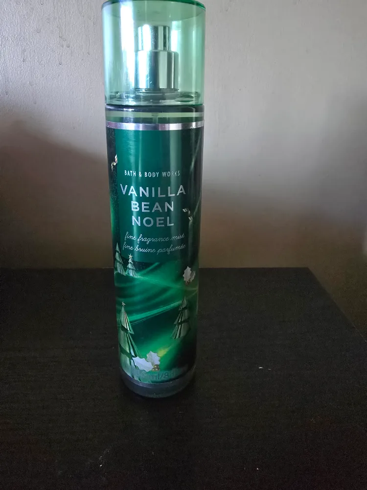 Bath & Body Works Vanilla Bean Noel Fine Fragrance Mist thumbnail