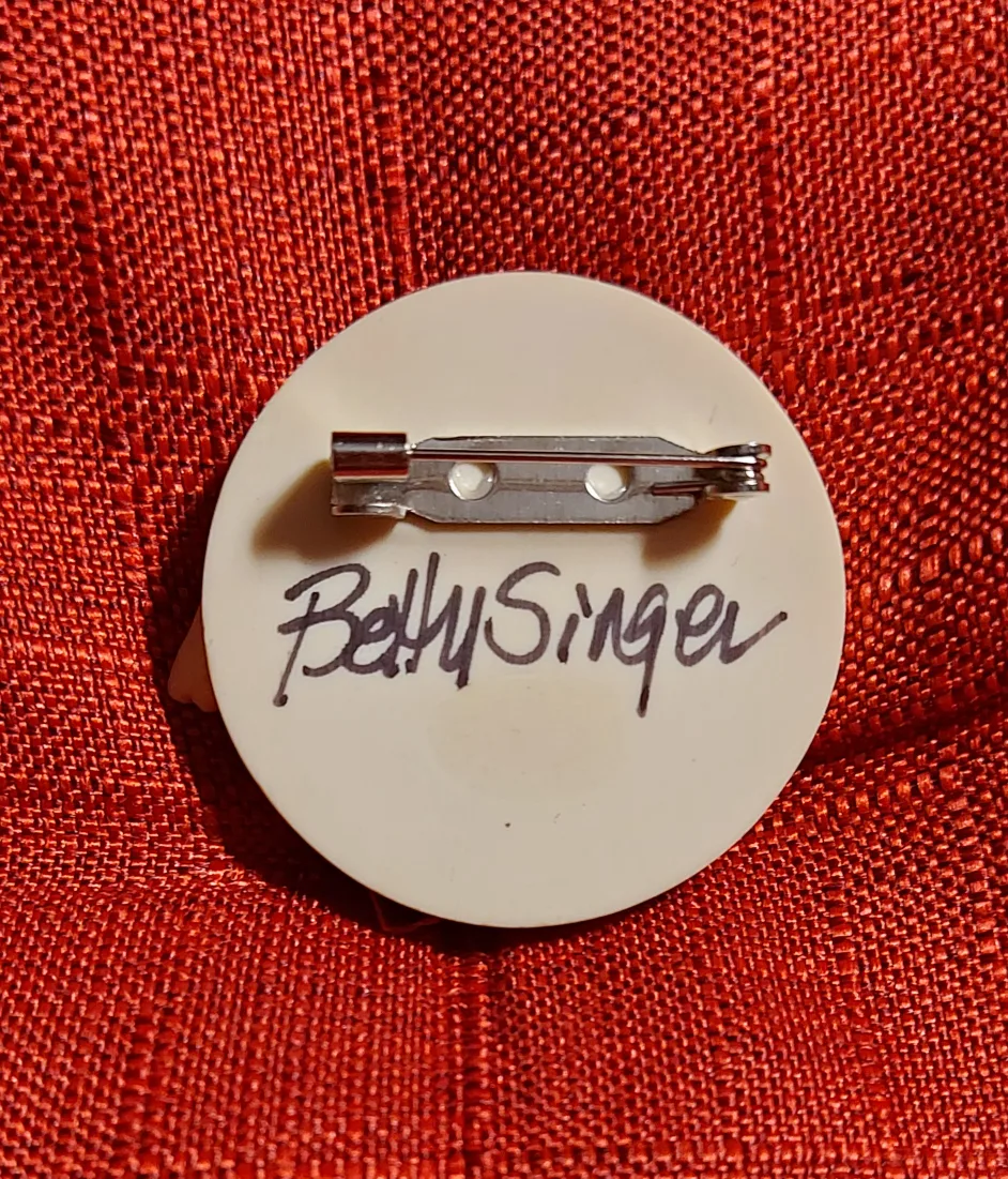 Betty Singer Angel Pin image indicator(2)